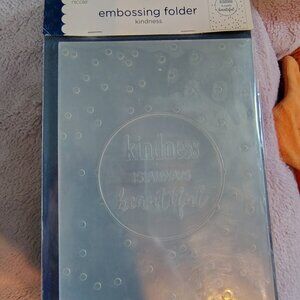 Love Nicole - Embossing Folder - Kindness is Beautiful